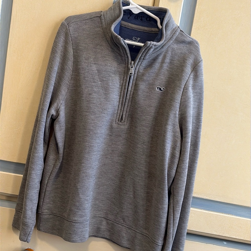 Vineyard Vines Quarter Zip - size 7 - great condition!